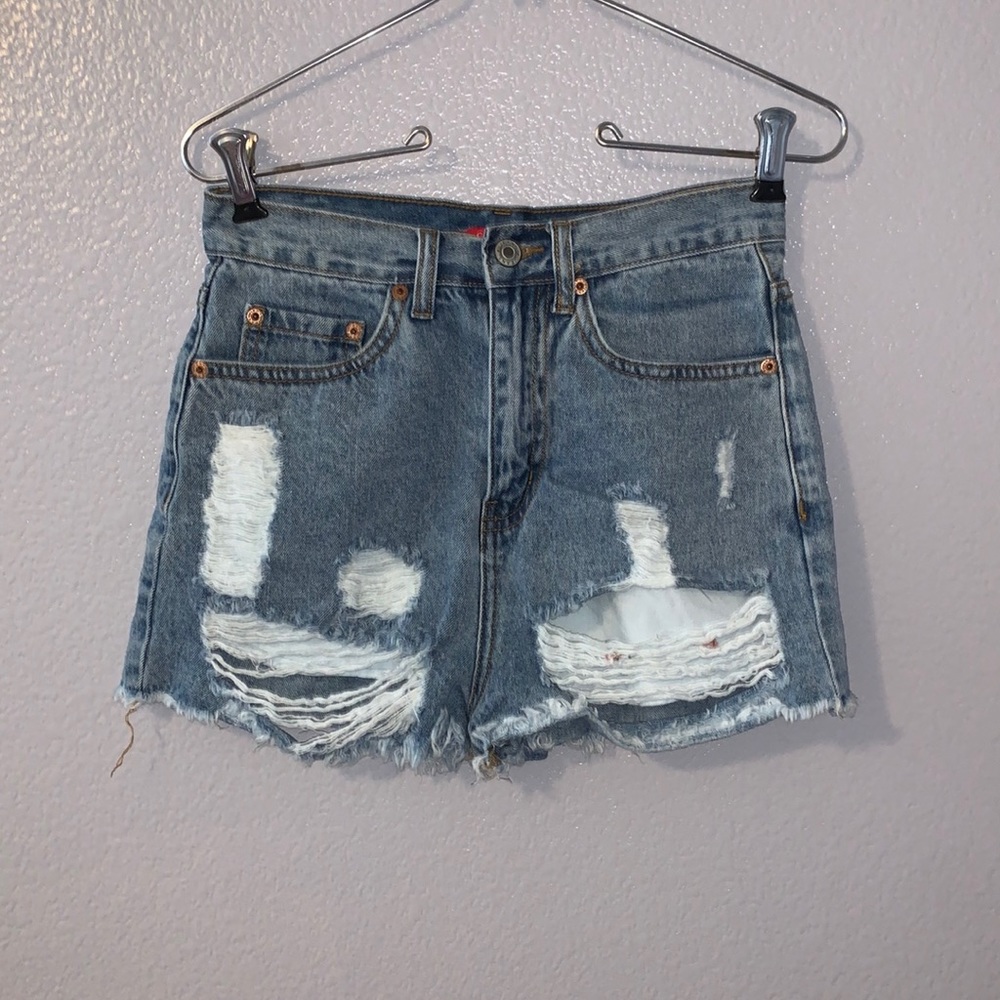 Caffeine blue distressed high rise short shorts